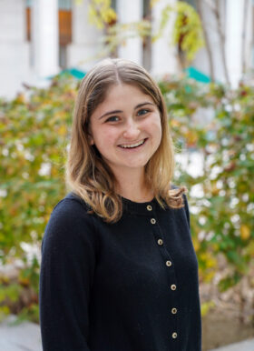Portrait of Annalise Schuster